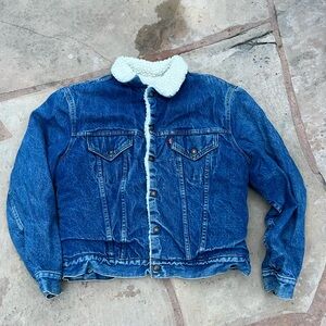 Vintage Levi’s 1970s Made in USA Medium Wash Sherpa Jacket Denim  70605-1517